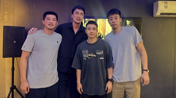 豪配投资 辽篮锋线四巨头正式亮相！郭艾伦很自豪，上海三扣将让人羡慕不已